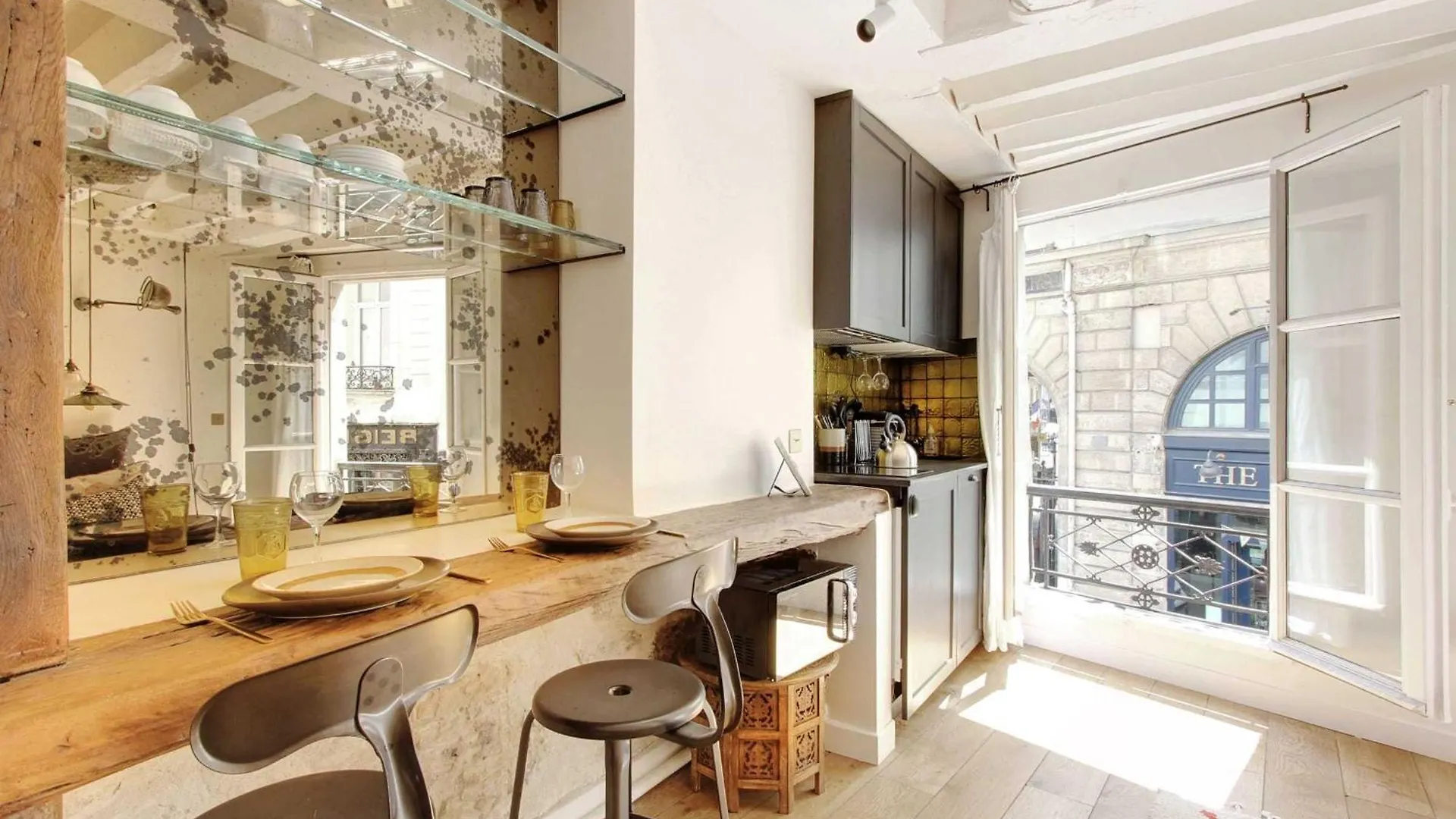 Beautiful In The Heart Of The Latin Quarter Apartment